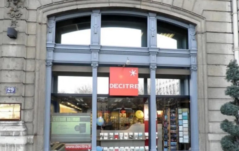 decitre fermeture lyon